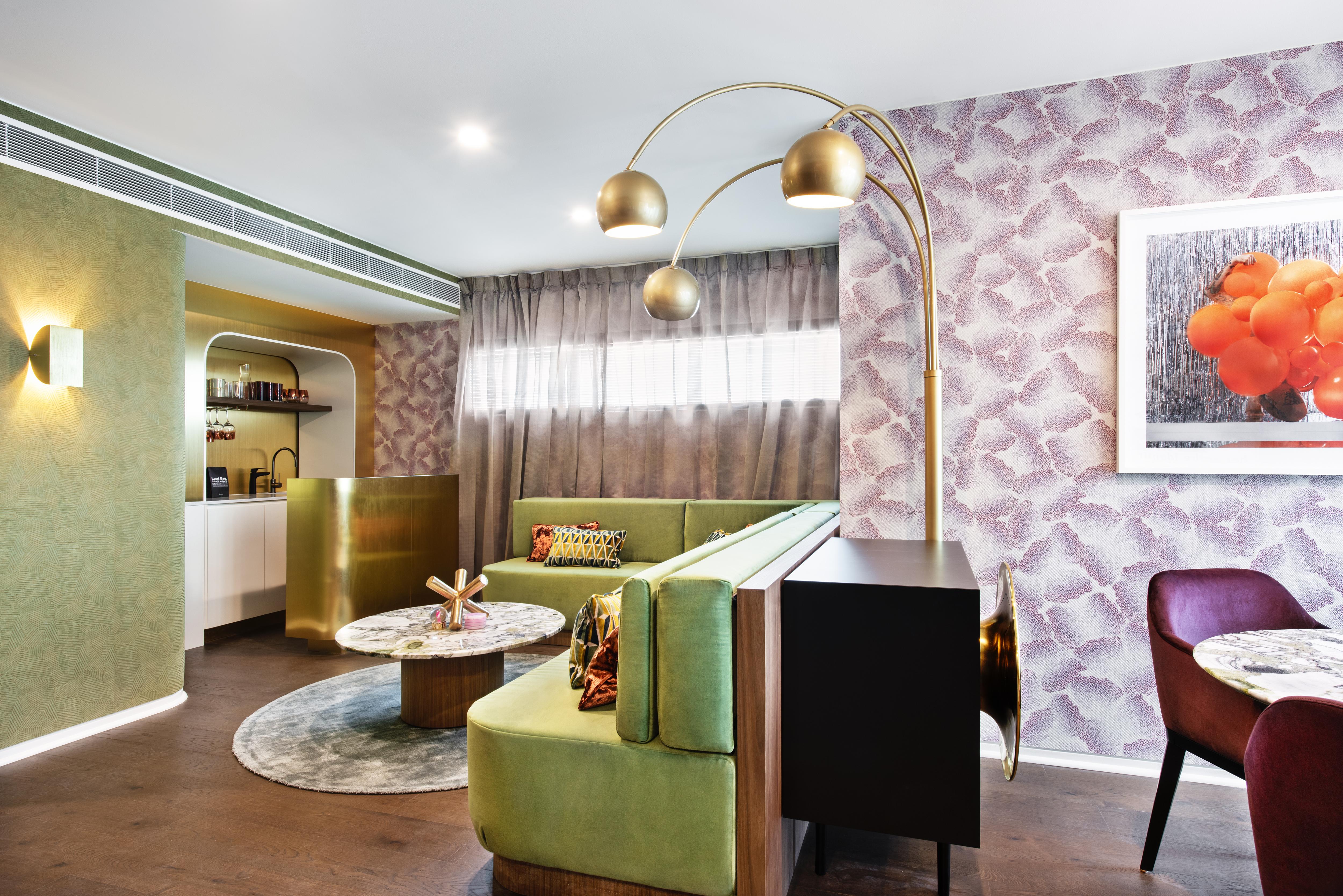 Ovolo The Valley Брісбен Екстер'єр фото The interior of the 2018 refurbished lounge