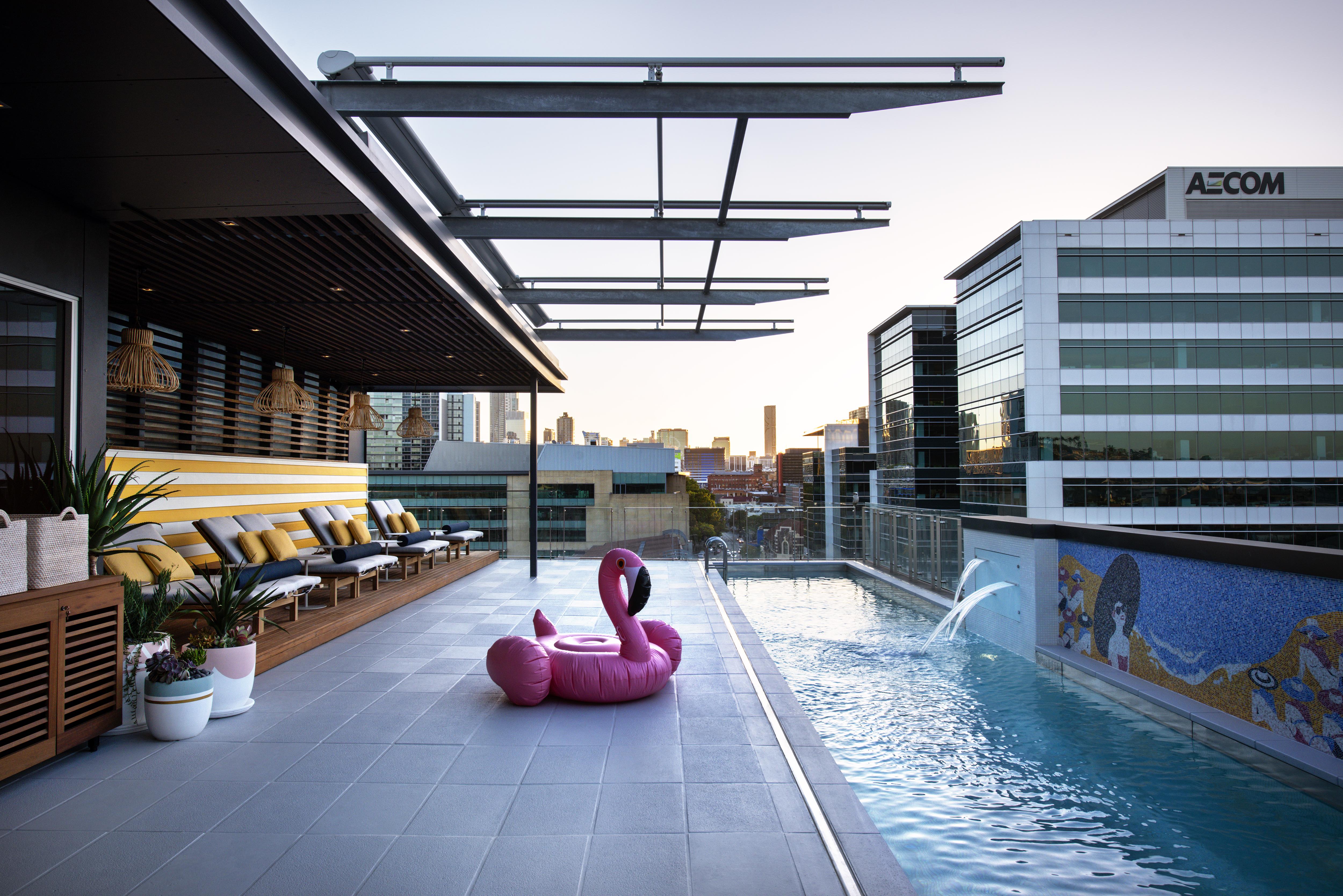 Ovolo The Valley Брісбен Екстер'єр фото Rooftop pool at the Hotel