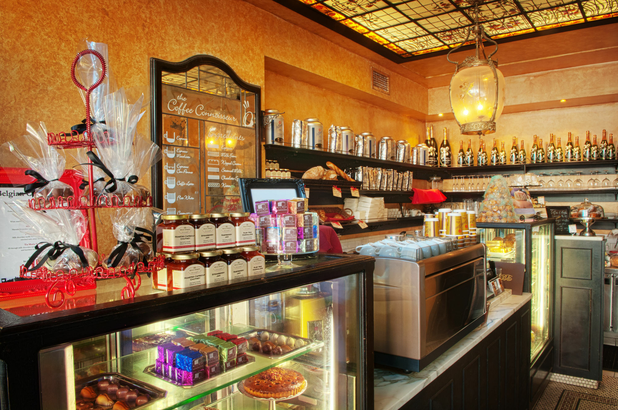 Ovolo The Valley Брісбен Екстер'єр фото A pastry shop in Paris